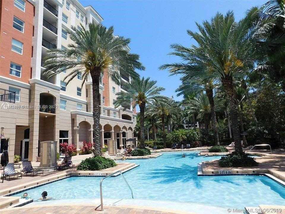 Small Image of 17100 NORTH BAY RD #1110, Sunny Isles Beach Number 5