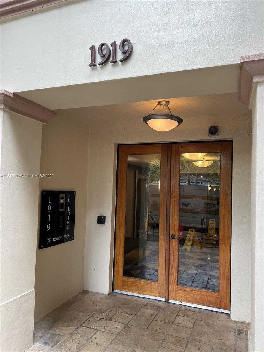 Small Image of 1919 VAN BUREN ST #408A, Hollywood Number 16