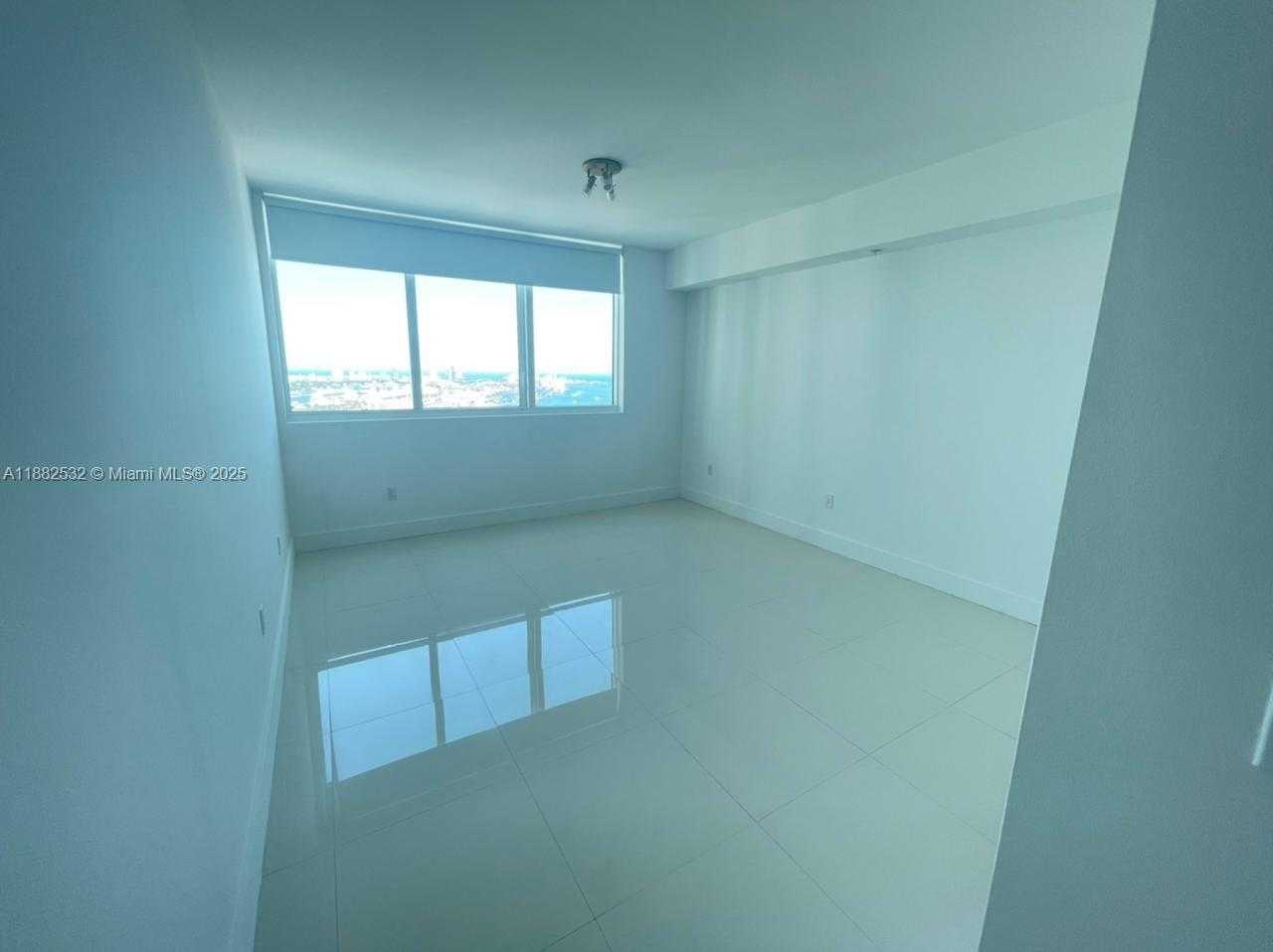 Small Image of 253 NORTH EAST 2 STREET #3703, Miami Number 31