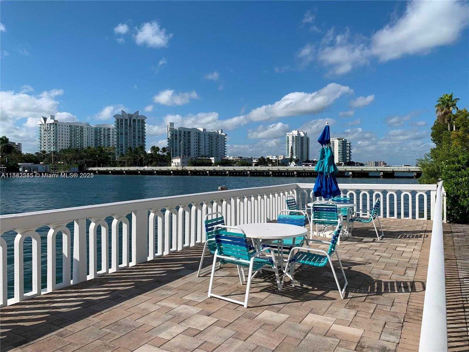 Small Image of 1455 NORTH TREASURE DR #5M, North Bay Village Number 13
