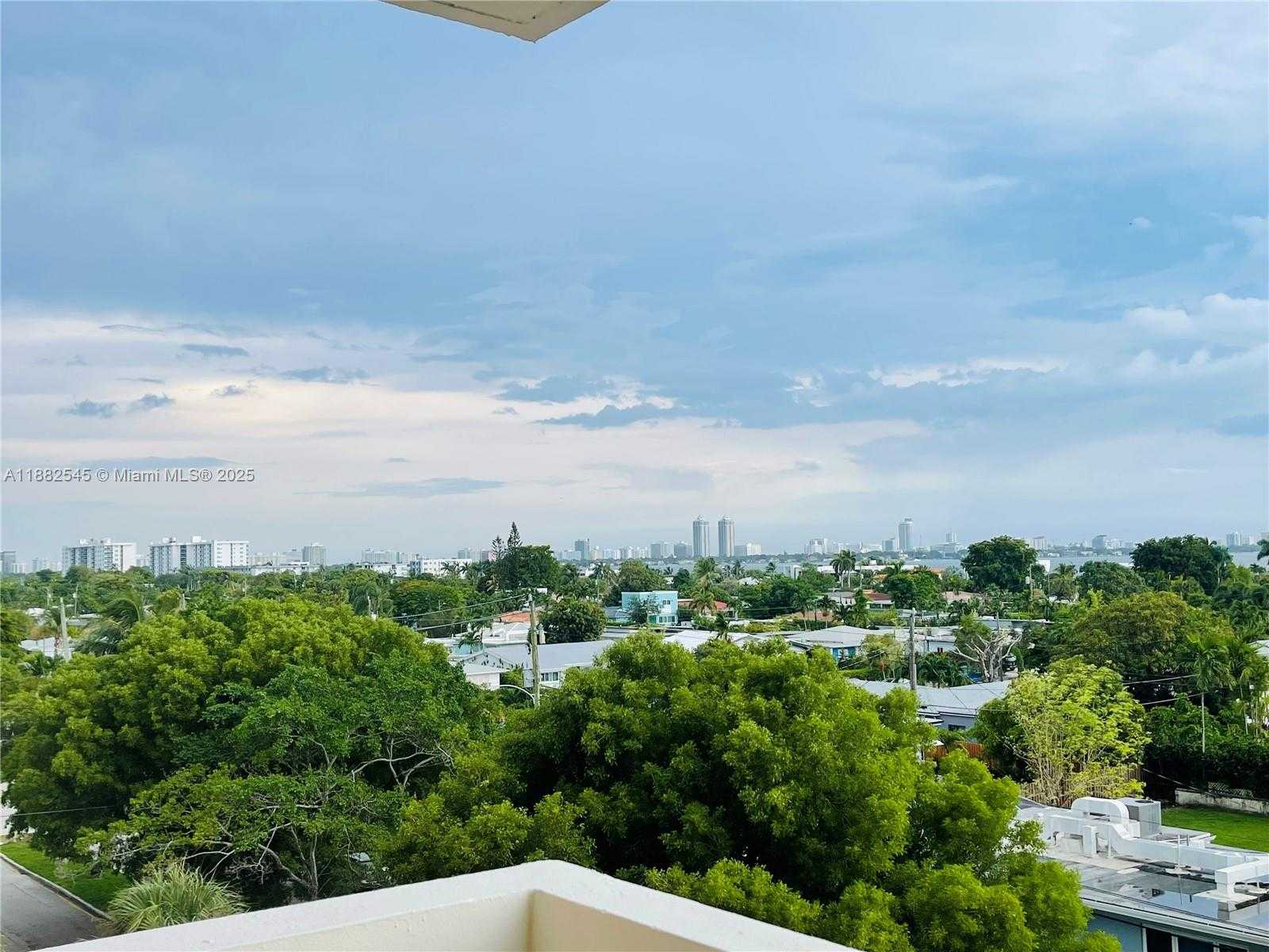 Small Image of 1455 NORTH TREASURE DR #5M, North Bay Village Number 8