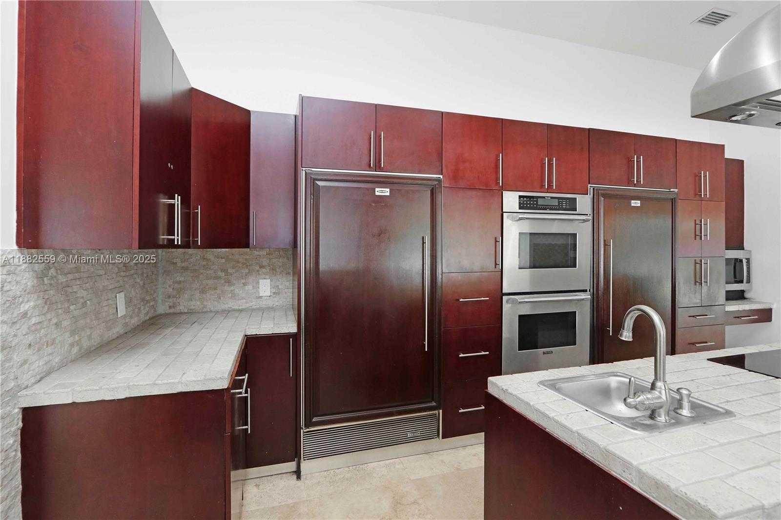 Small Image of 10240 SOUTH WEST 124TH ST #1, Miami Number 14