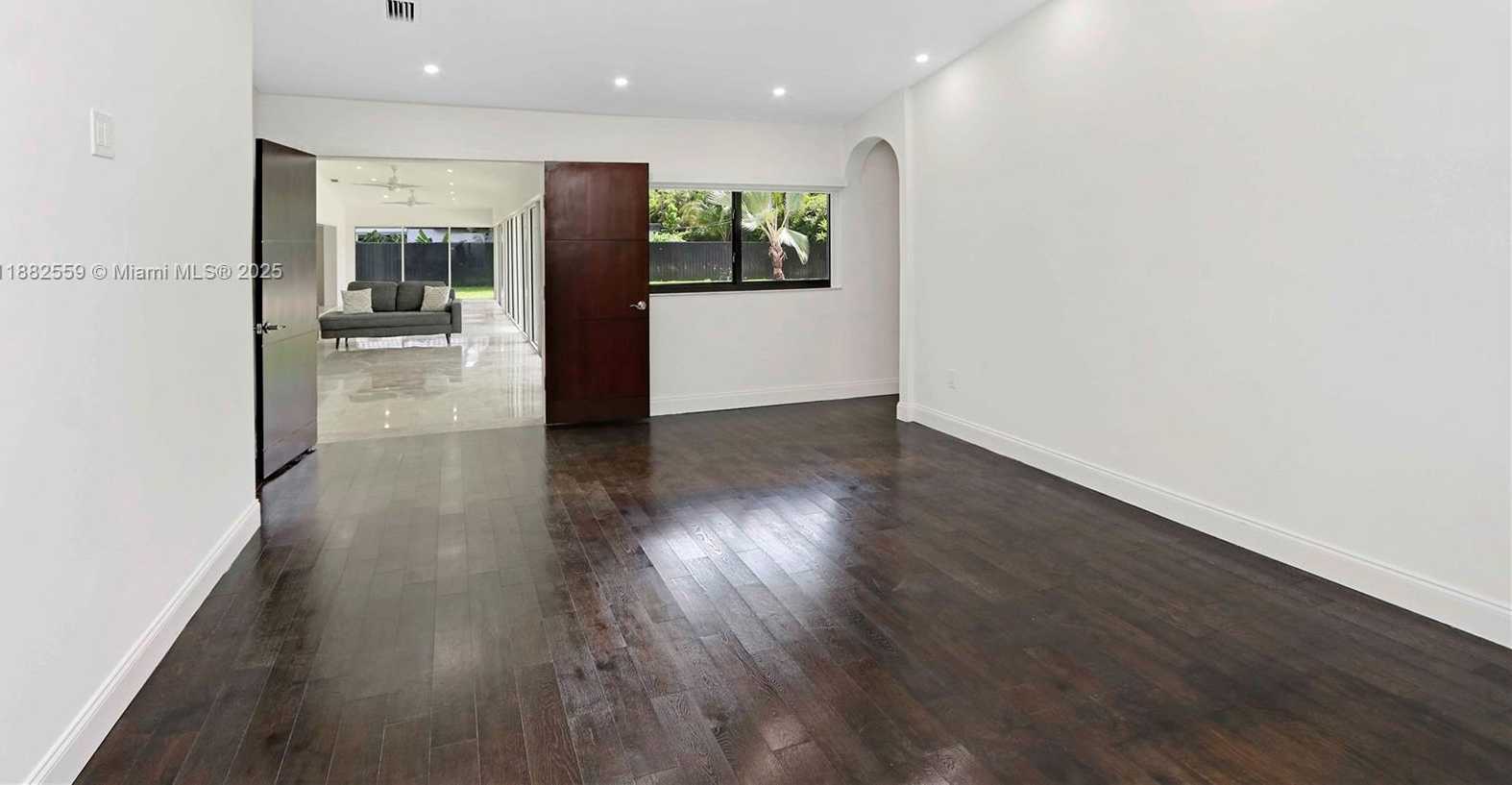 Small Image of 10240 SOUTH WEST 124TH ST #1, Miami Number 21