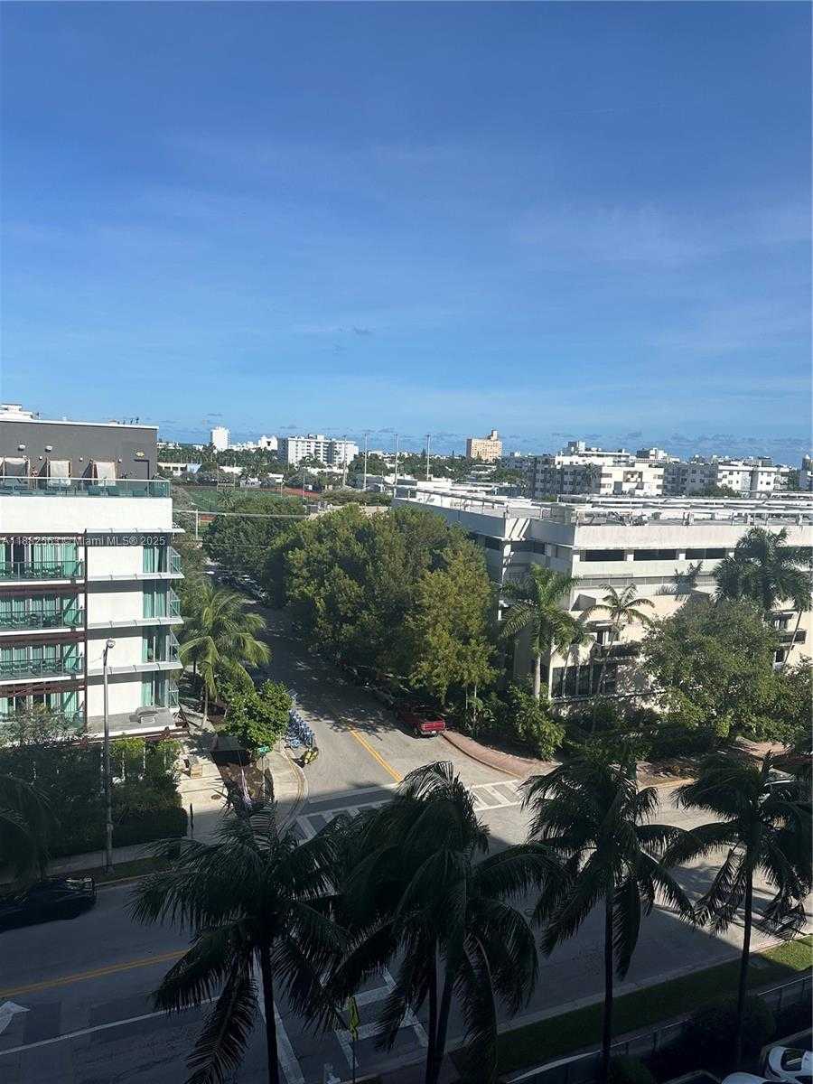 Small Image of 1200 WEST AVE #715, Miami Beach Number 10