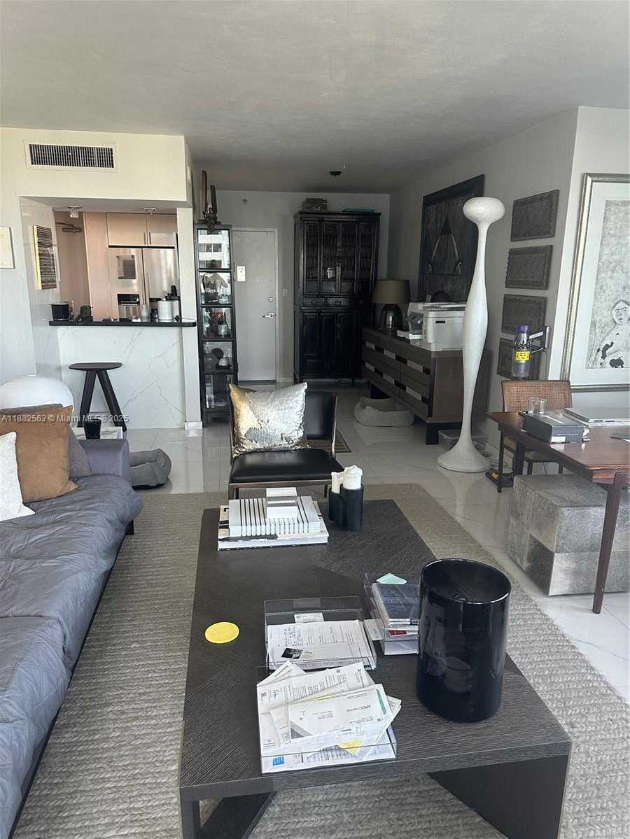 Small Image of 1200 WEST AVE #715, Miami Beach Number 14