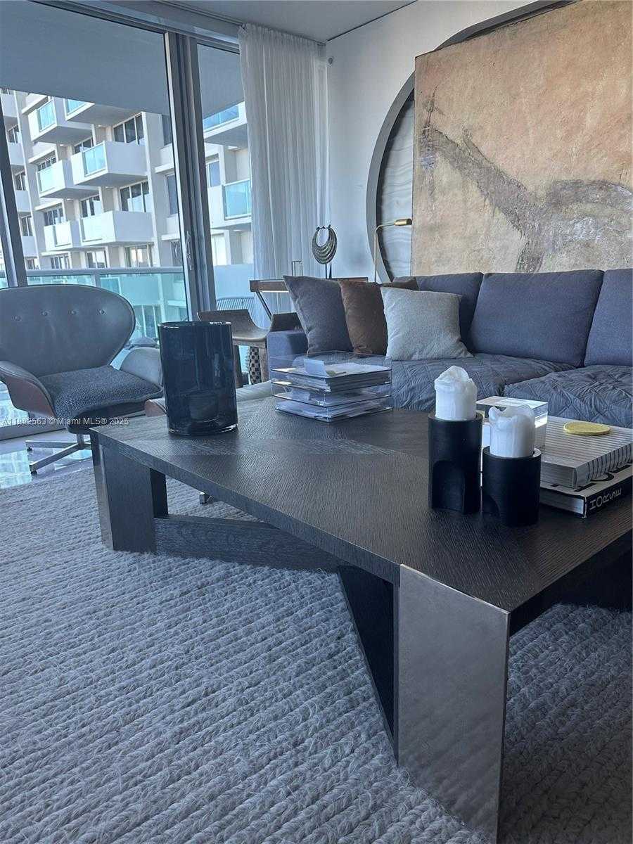 Small Image of 1200 WEST AVE #715, Miami Beach Number 15