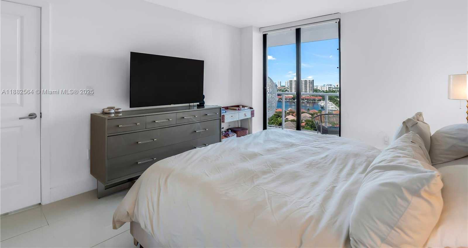 Small Image of 3701 NORTH COUNTRY CLUB DR #1609, Aventura Number 11