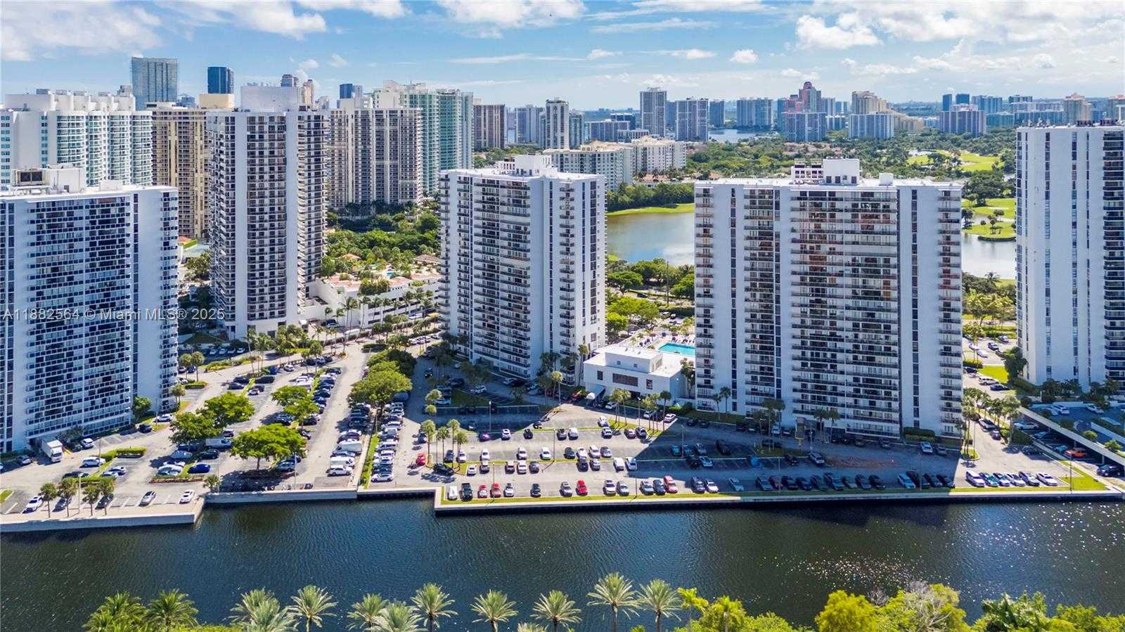Small Image of 3701 NORTH COUNTRY CLUB DR #1609, Aventura Number 23