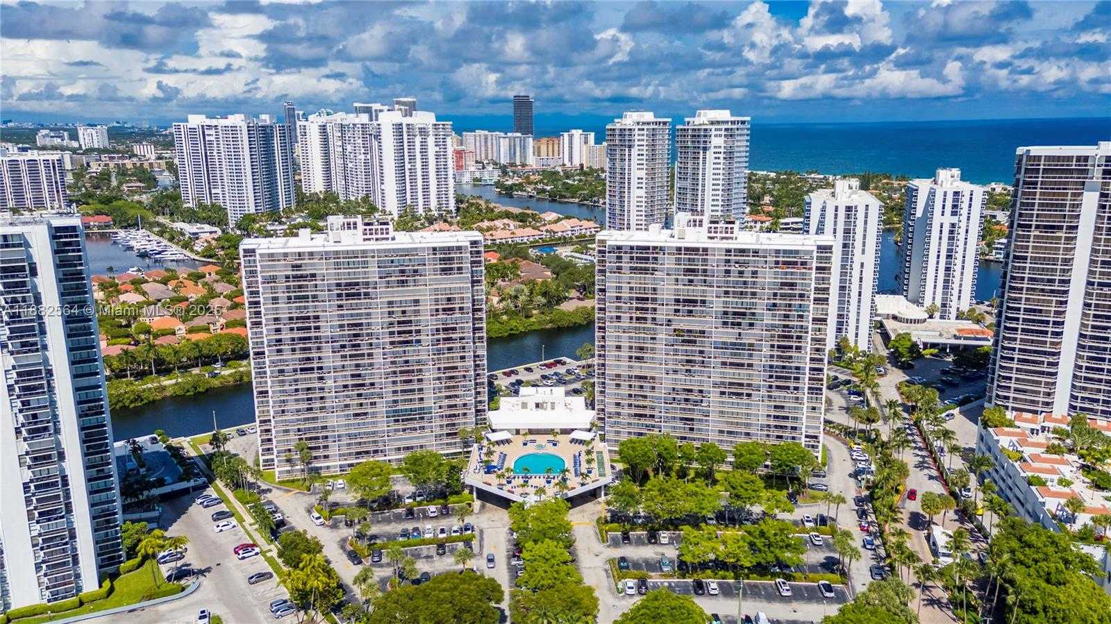 Small Image of 3701 NORTH COUNTRY CLUB DR #1609, Aventura Number 26