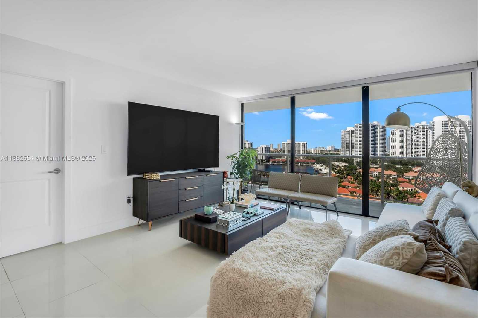 Small Image of 3701 NORTH COUNTRY CLUB DR #1609, Aventura Number 7