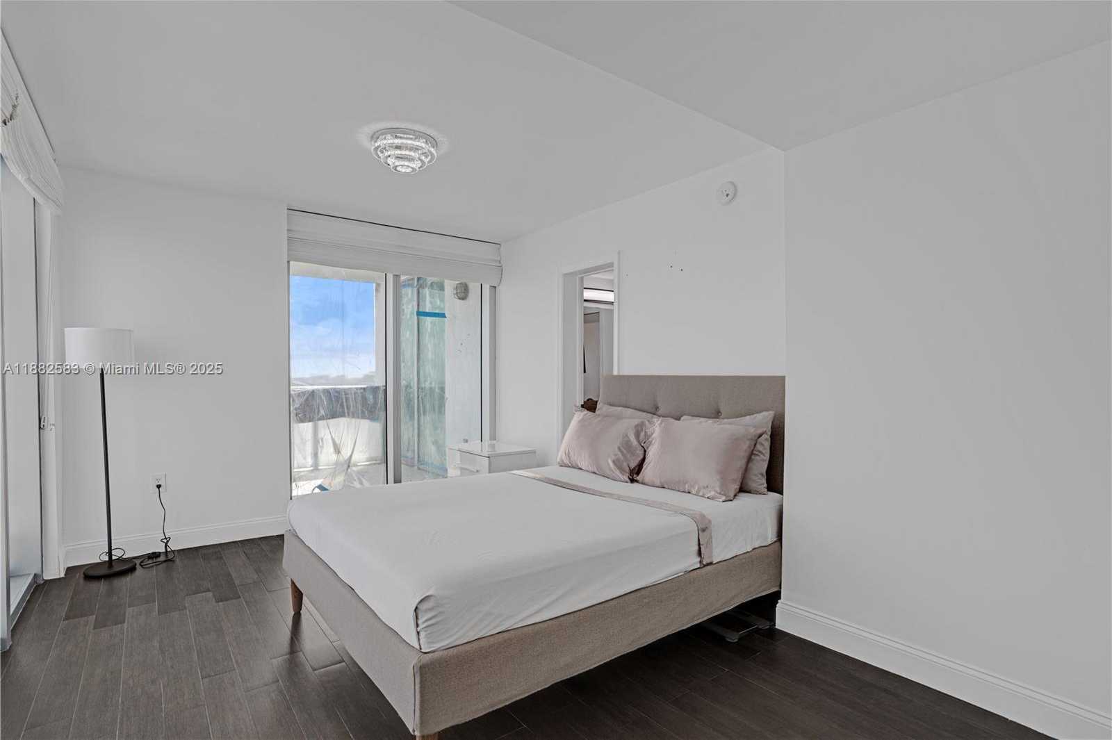 Small Image of 7930 EAST DR #1808, North Bay Village Number 15