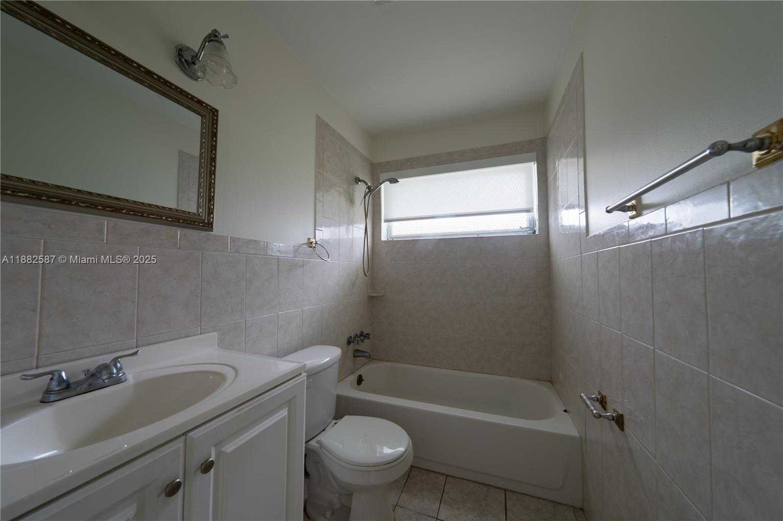 Small Image of 2702 NORTH WEST 51ST PL #2702, Tamarac Number 21