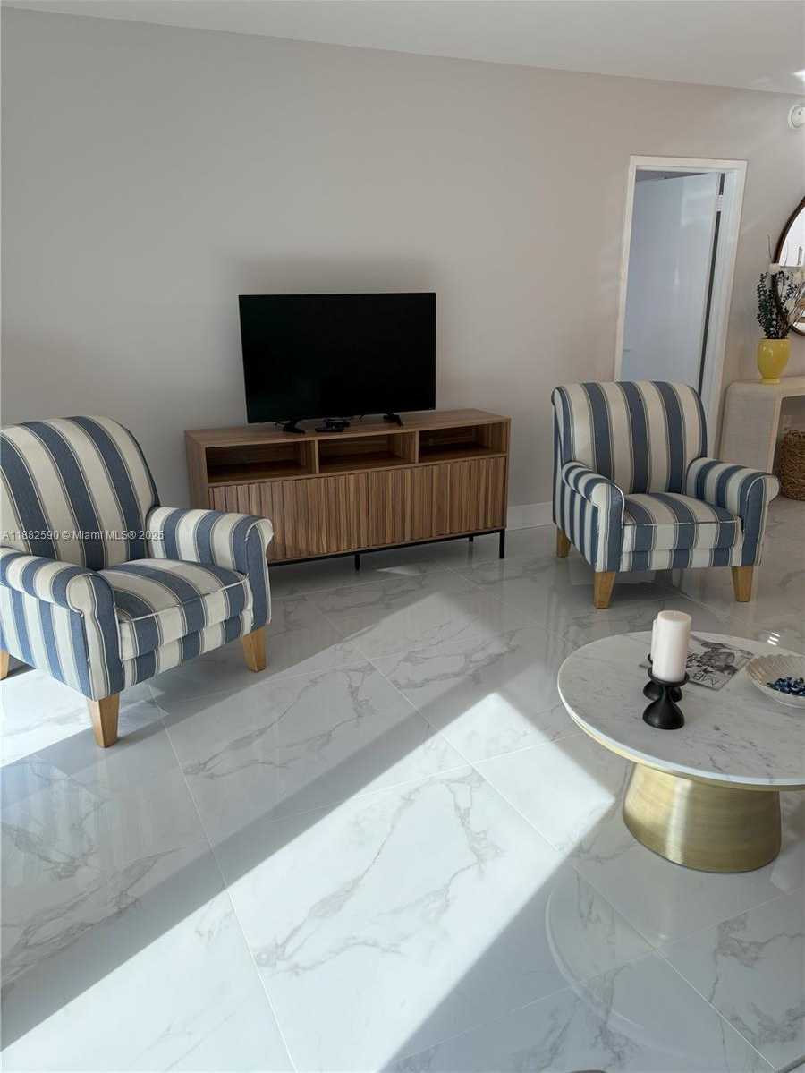 Small Image of 5701 COLLINS AVE #1203, Miami Beach Number 23