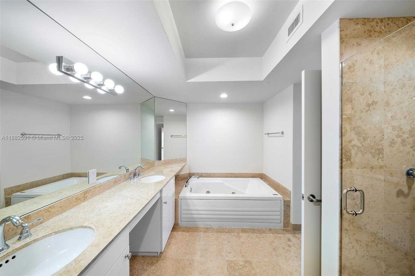 Small Image of 4779 COLLINS AVE #501, Miami Beach Number 19