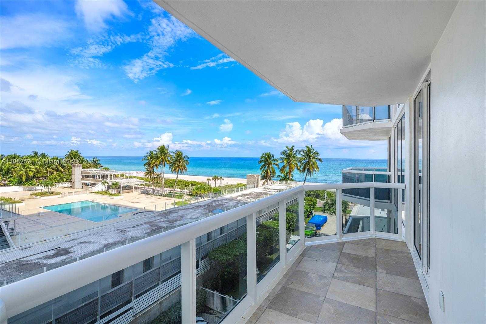 Small Image of 4779 COLLINS AVE #501, Miami Beach Number 22