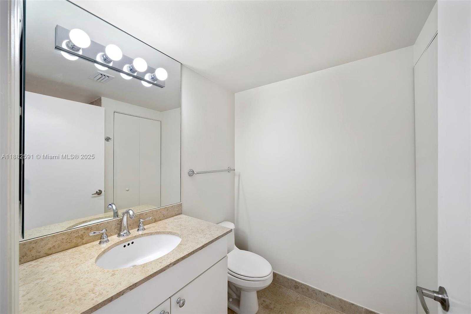 Small Image of 4779 COLLINS AVE #501, Miami Beach Number 26