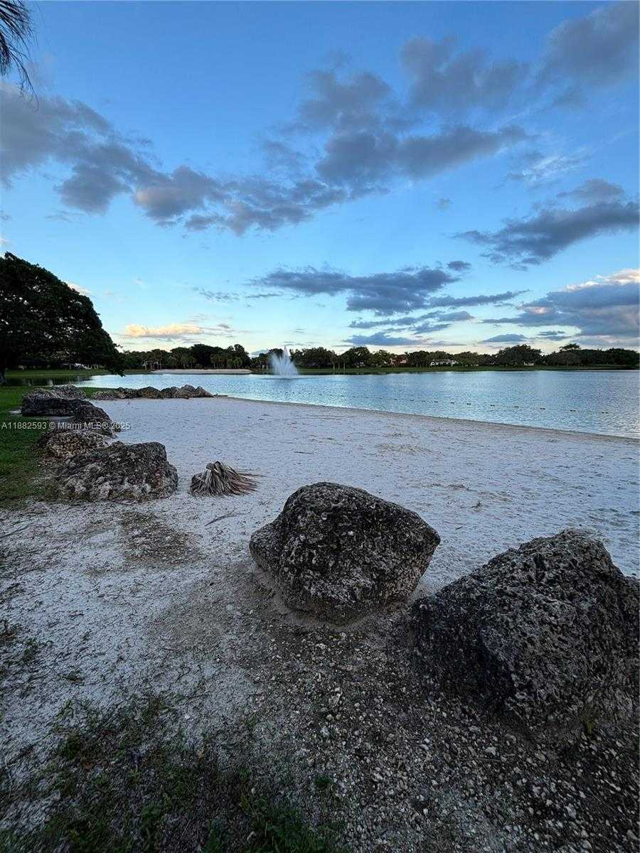 Small Image of 9721 HAMMOCKS BLVD #105, Miami Number 15