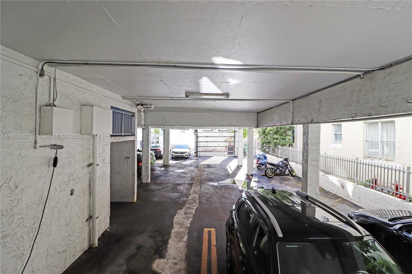 Small Image of 753 MICHIGAN AVE #3B, Miami Beach Number 15