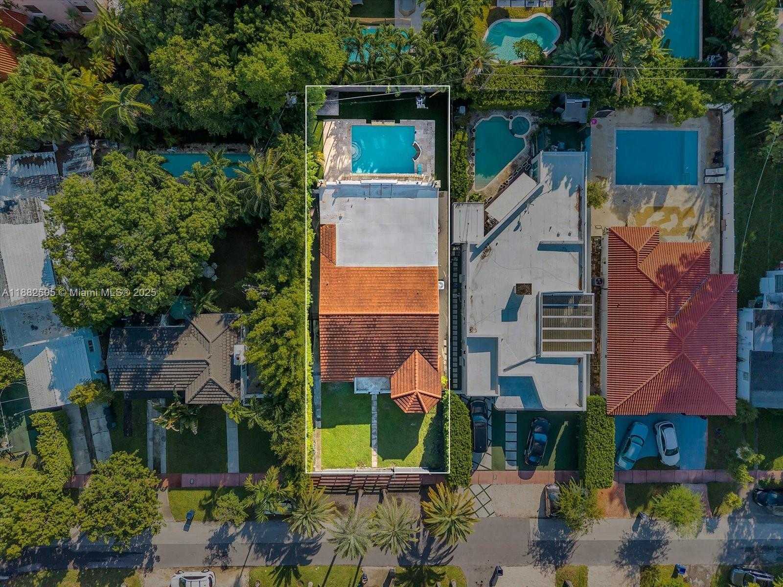 Small Image of Miami Beach Number 19