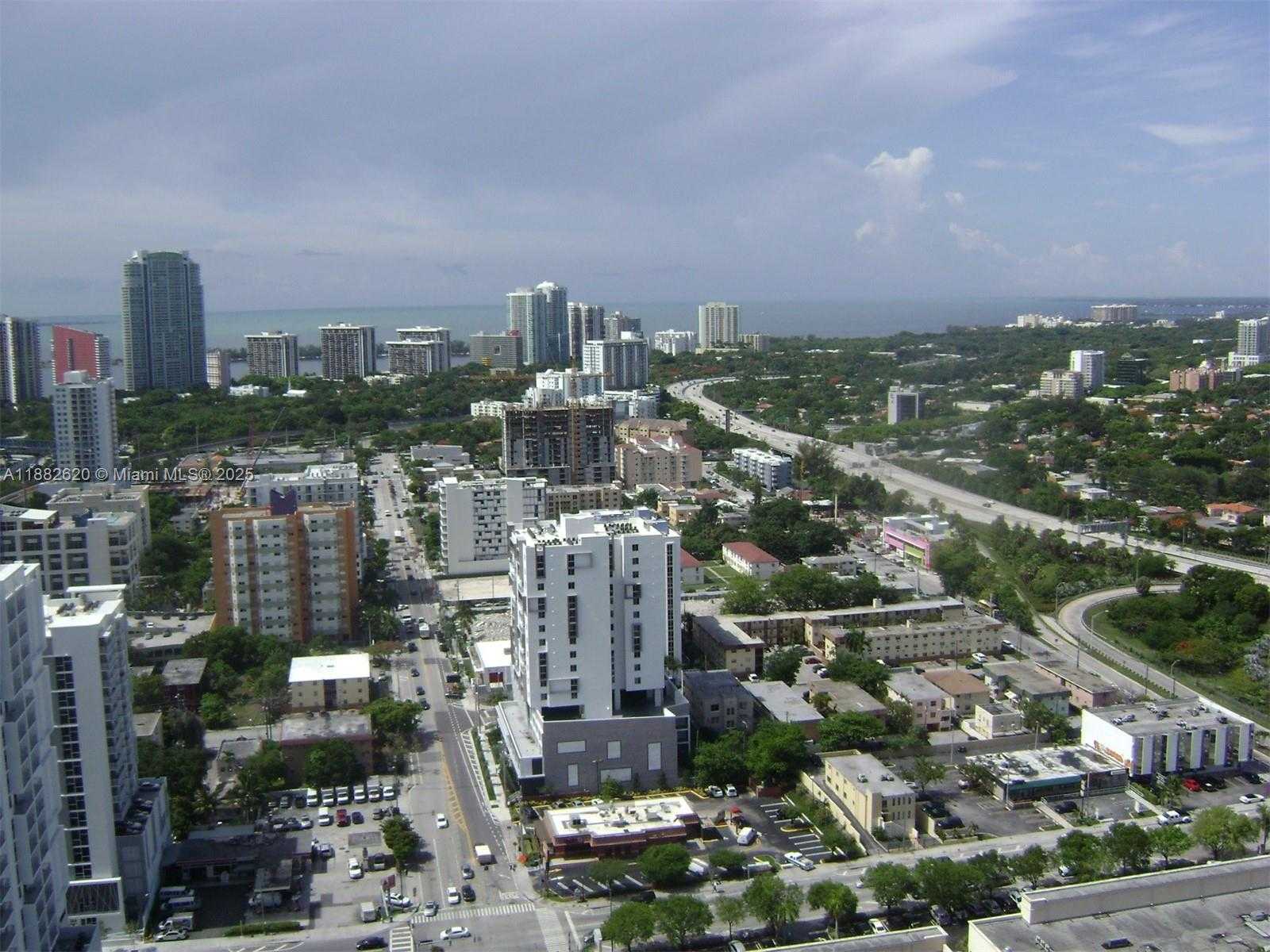 Small Image of 185 SOUTH WEST 7TH ST #3302, Miami Number 5