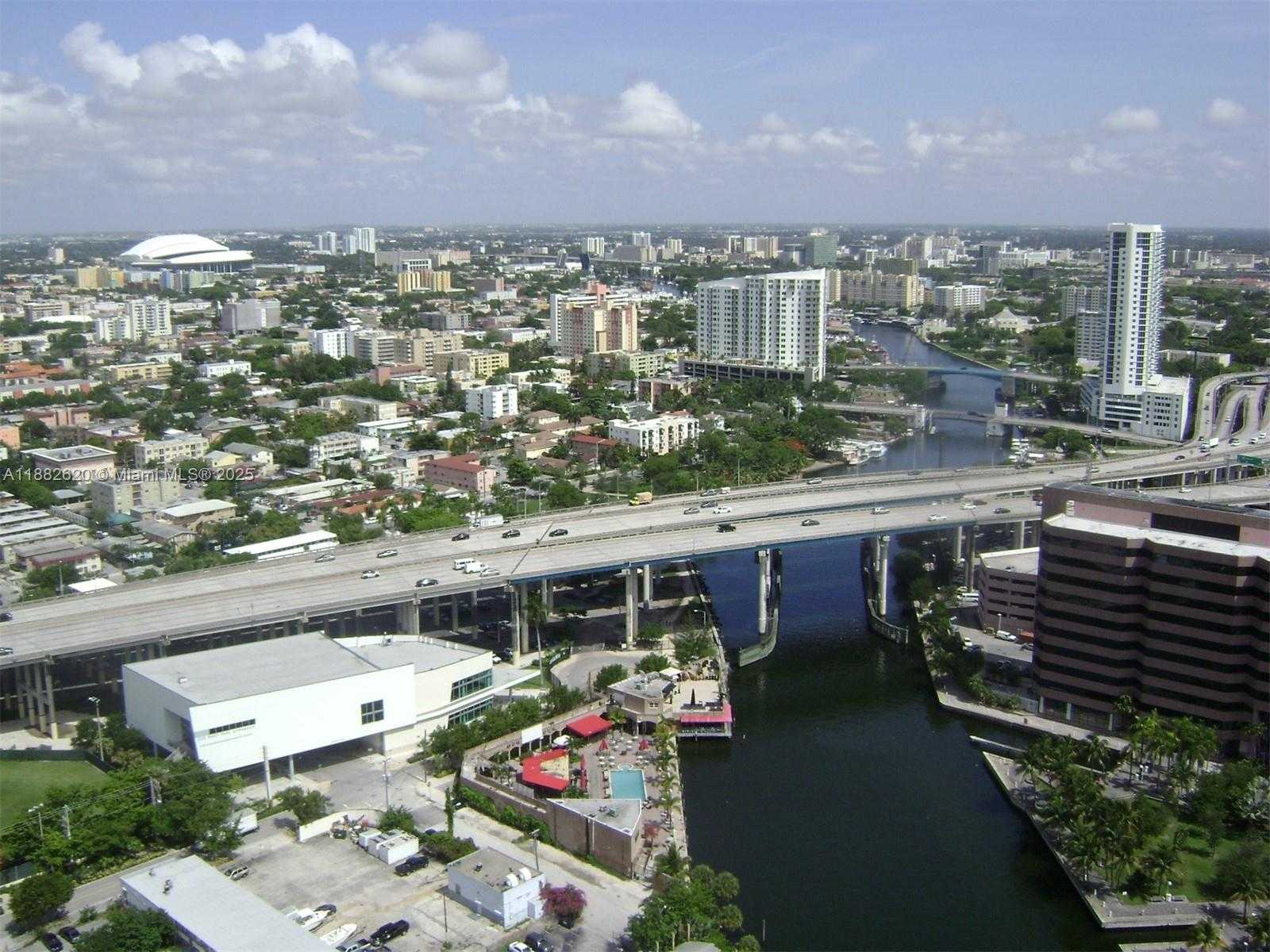 Small Image of 185 SOUTH WEST 7TH ST #3302, Miami Number 6