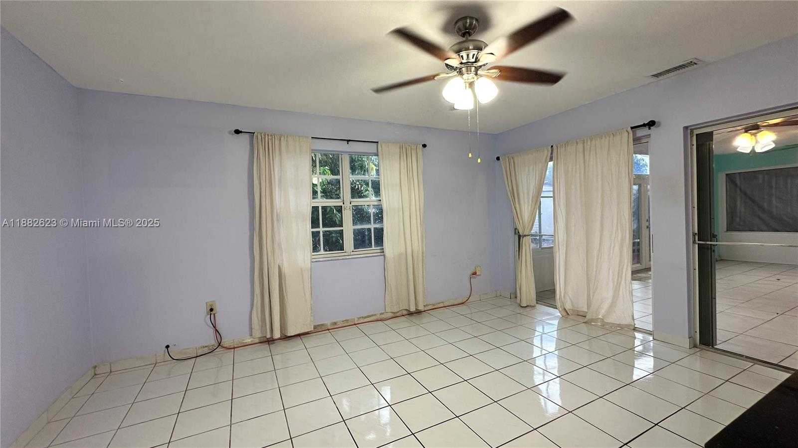 Small Image of 5421 SOUTH WEST 143RD AVE, Miami Number 13
