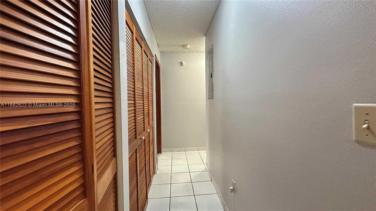 Small Image of 5421 SOUTH WEST 143RD AVE, Miami Number 16