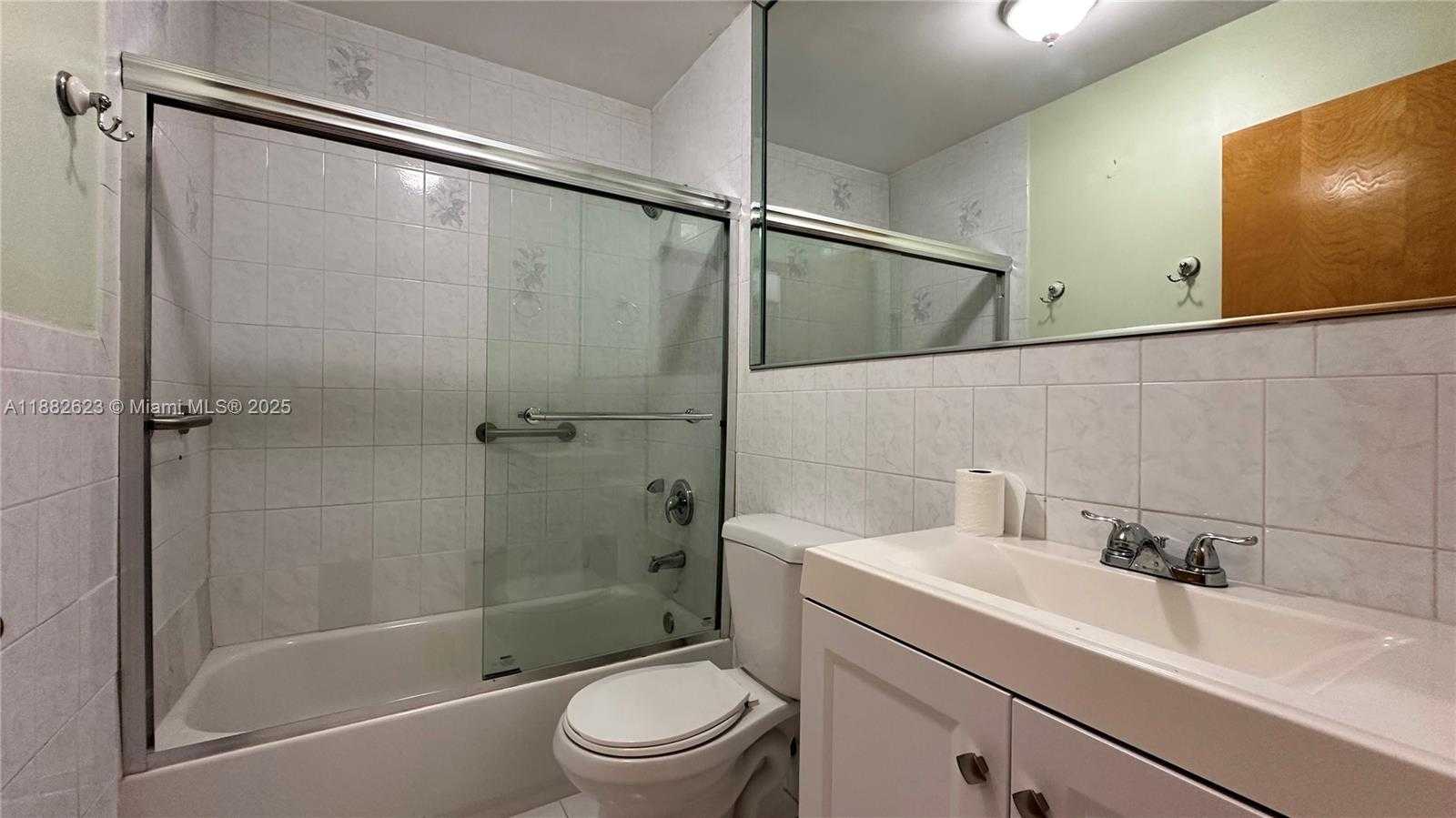 Small Image of 5421 SOUTH WEST 143RD AVE, Miami Number 22