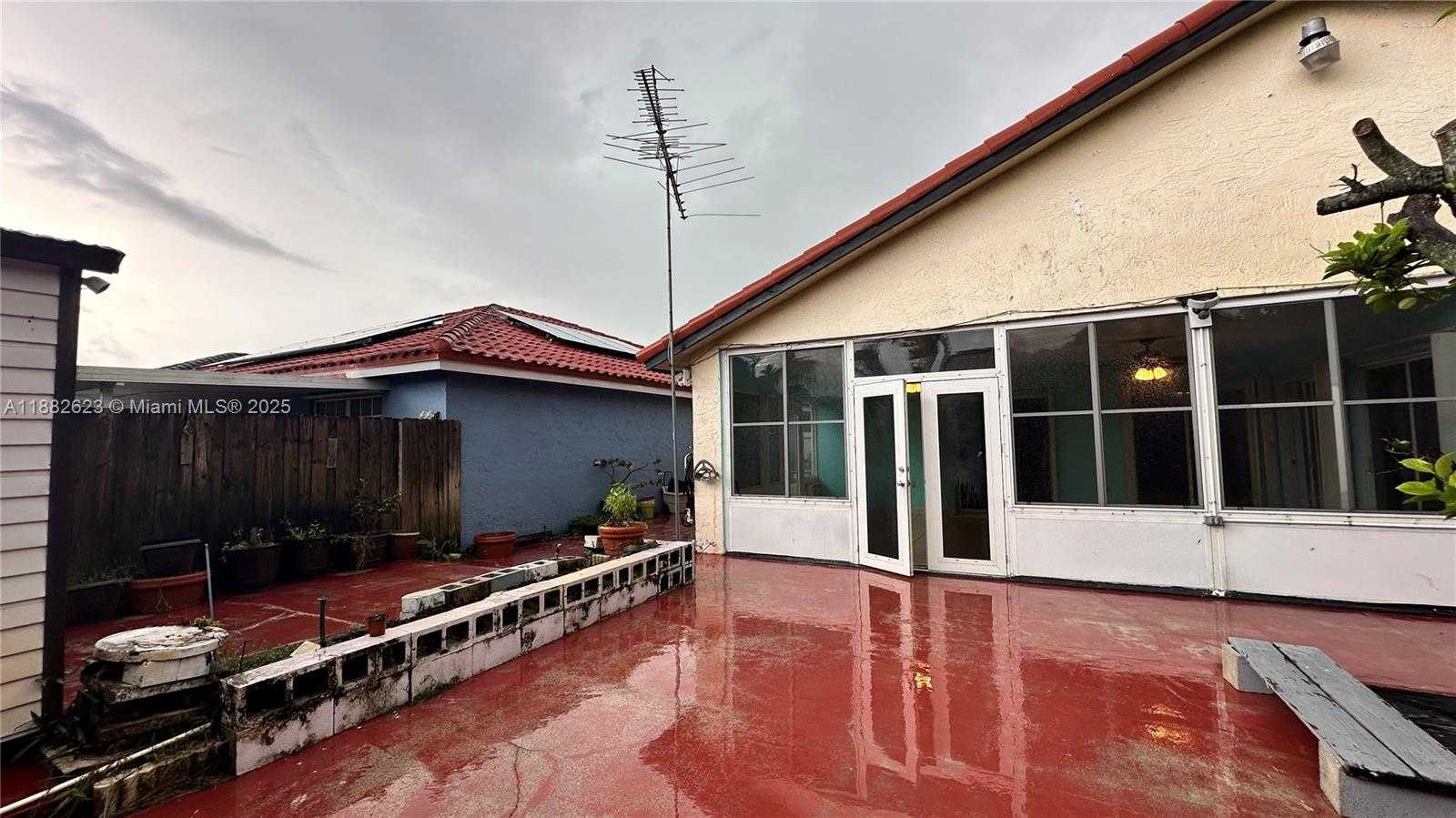 Small Image of 5421 SOUTH WEST 143RD AVE, Miami Number 27