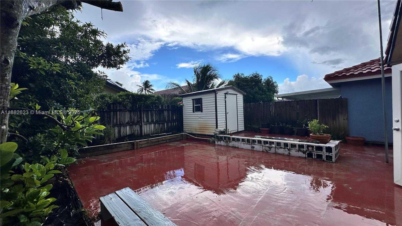Small Image of 5421 SOUTH WEST 143RD AVE, Miami Number 30
