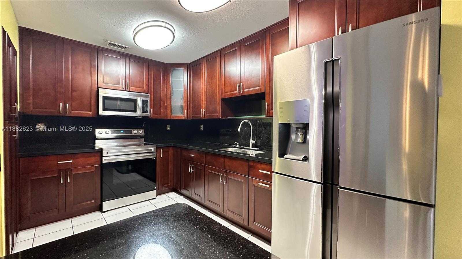 Small Image of 5421 SOUTH WEST 143RD AVE, Miami Number 8