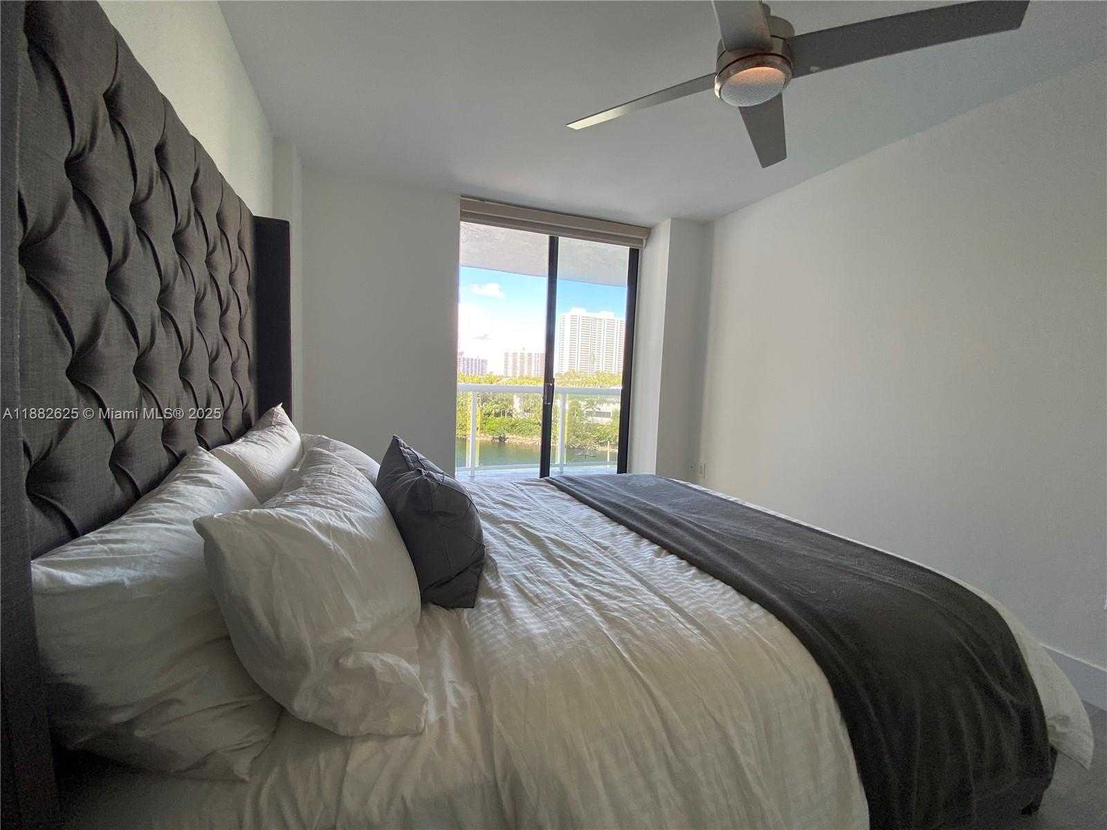 Small Image of 20515 EAST COUNTRY CLUB DR #549, Aventura Number 12