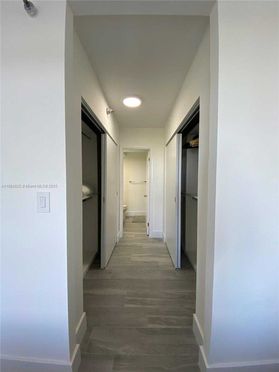 Small Image of 20515 EAST COUNTRY CLUB DR #549, Aventura Number 13