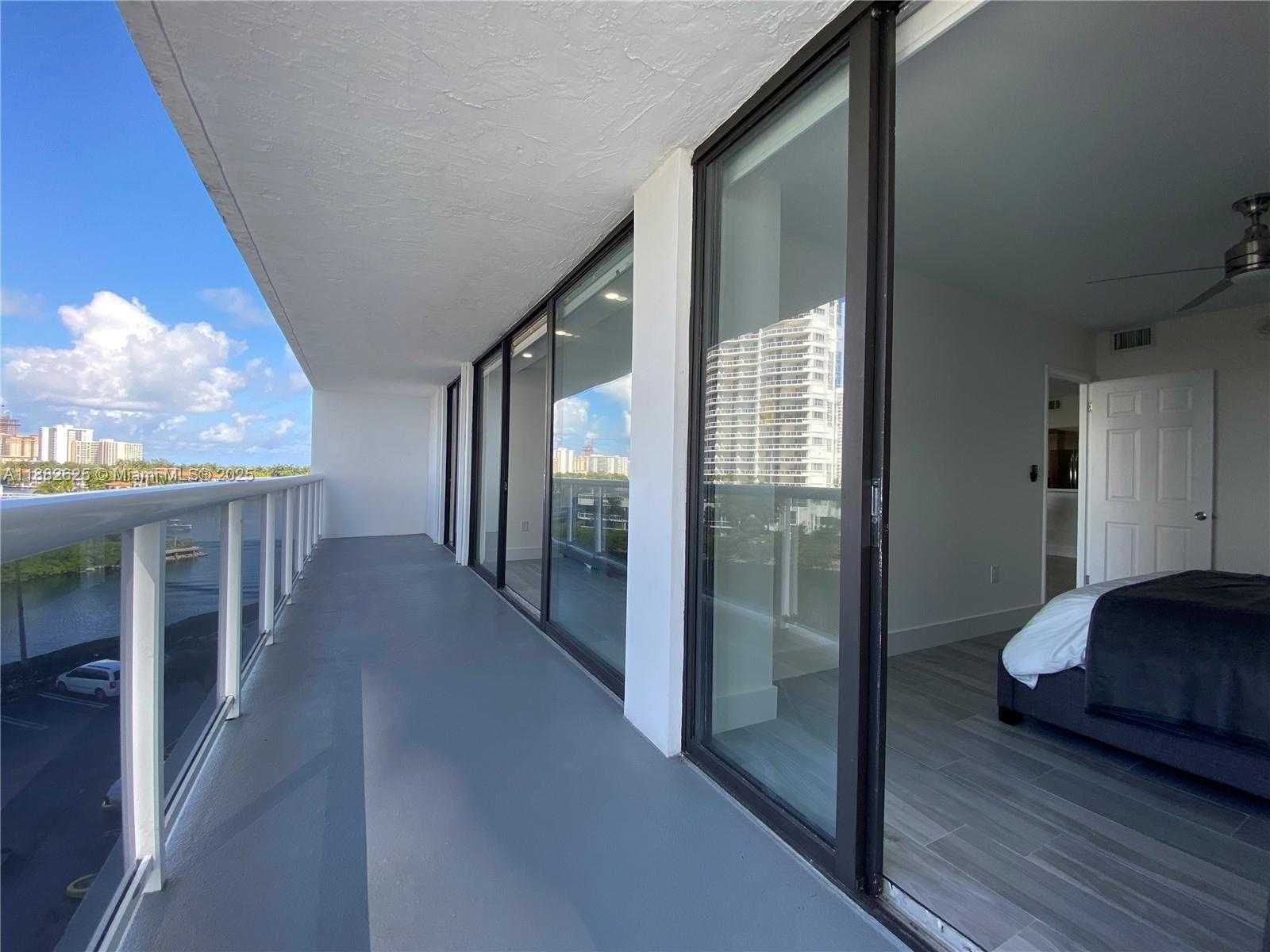Small Image of 20515 EAST COUNTRY CLUB DR #549, Aventura Number 8