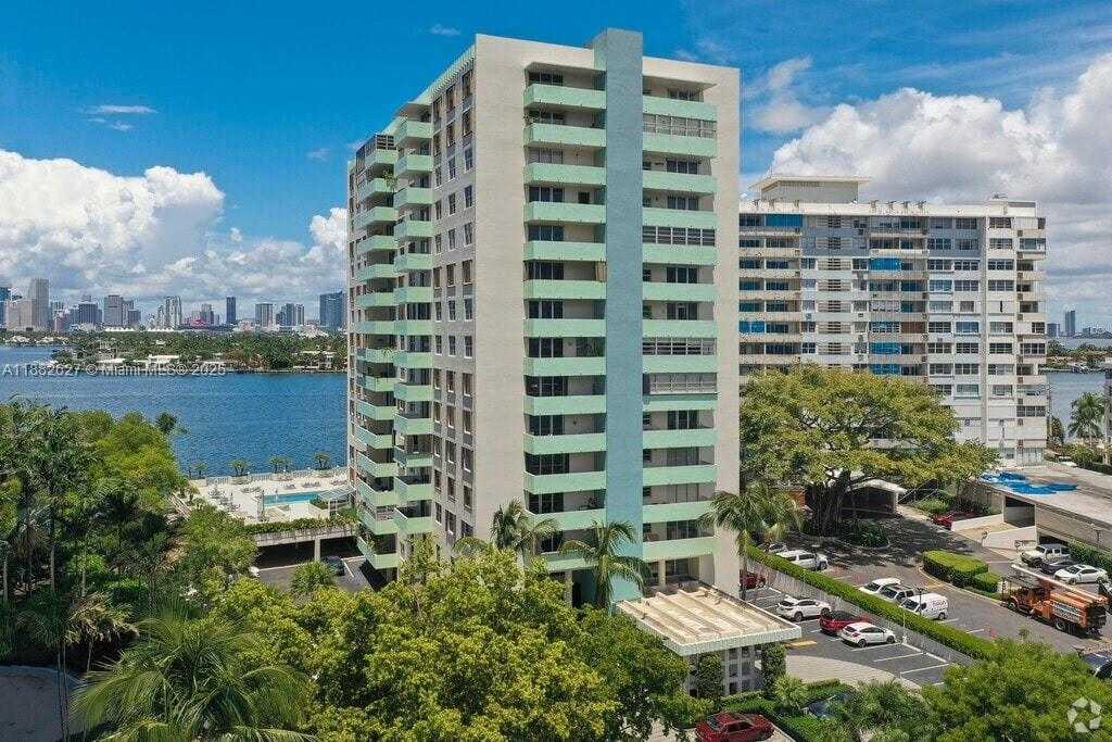Small Image of 5 NORTH EAST ISLAND AVE #10J, Miami Beach Number 15