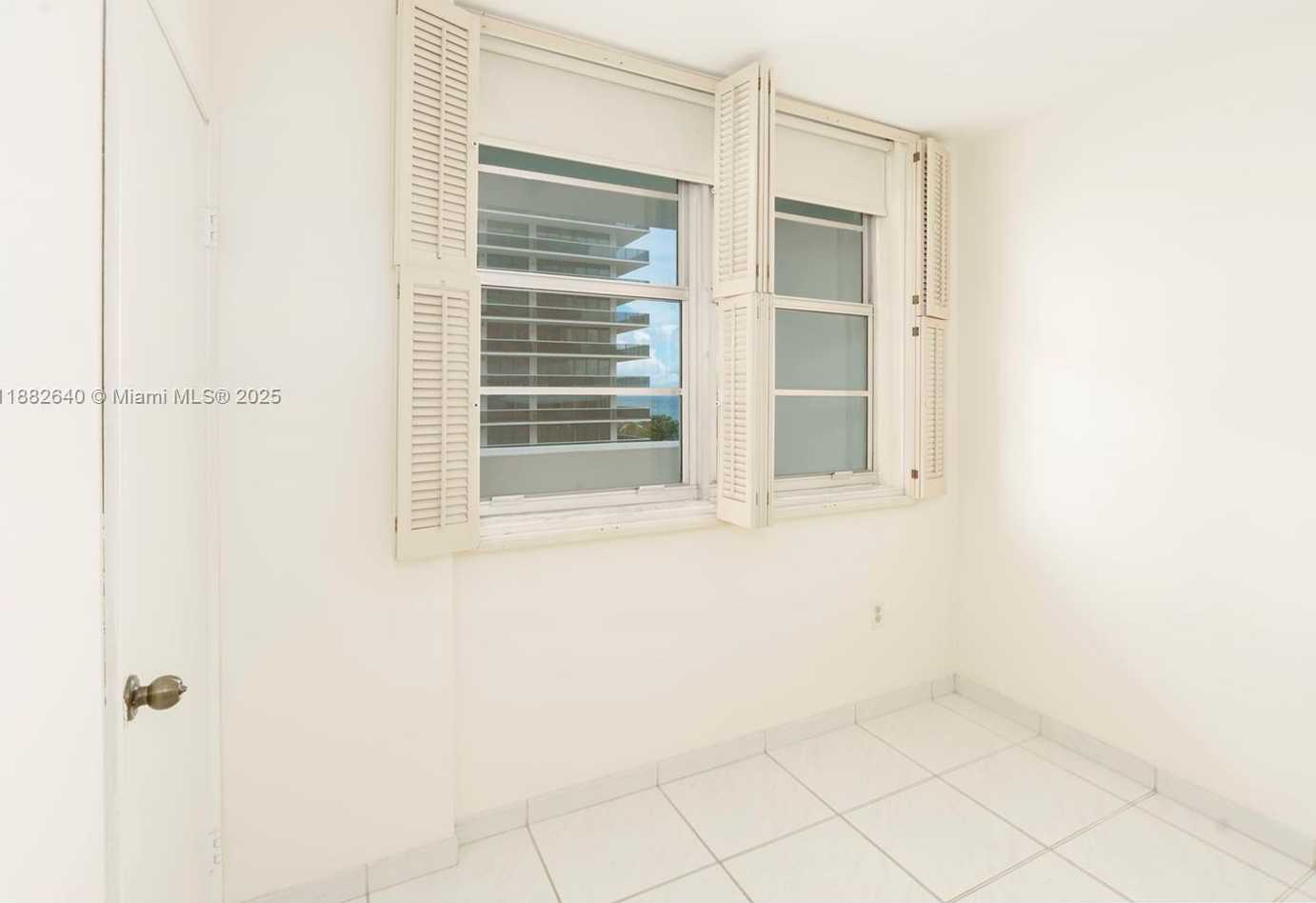 Small Image of 5825 COLLINS AVE #7D, Miami Beach Number 13