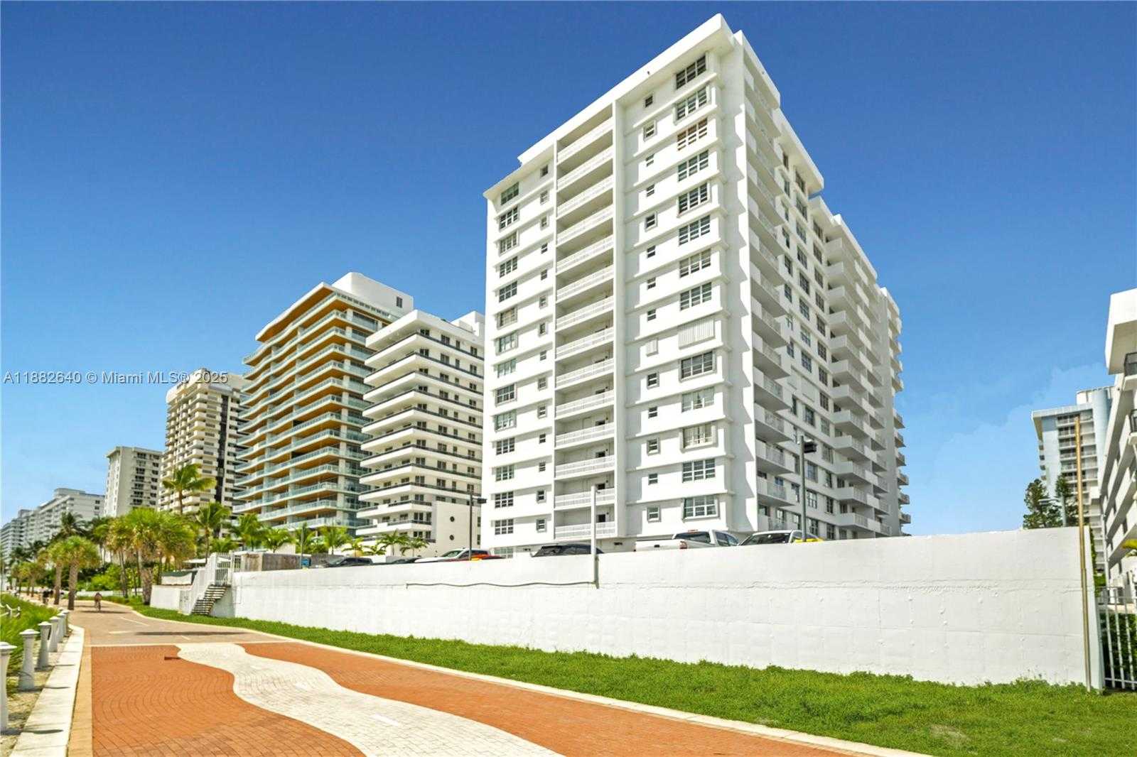 Small Image of 5825 COLLINS AVE #7D, Miami Beach Number 28