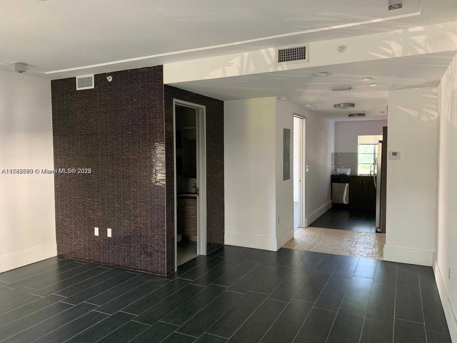 Small Image of 1515 EUCLID AVE #109, Miami Beach Number 7