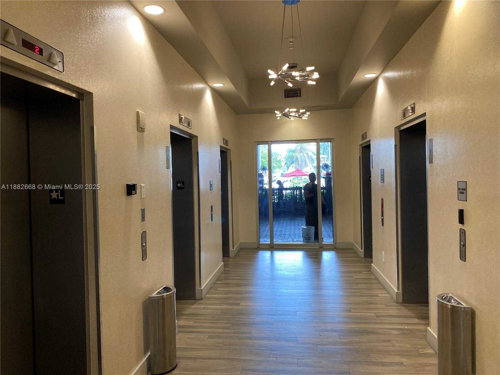 Small Image of 1750 NORTH BAYSHORE DR #2707, Miami Number 16