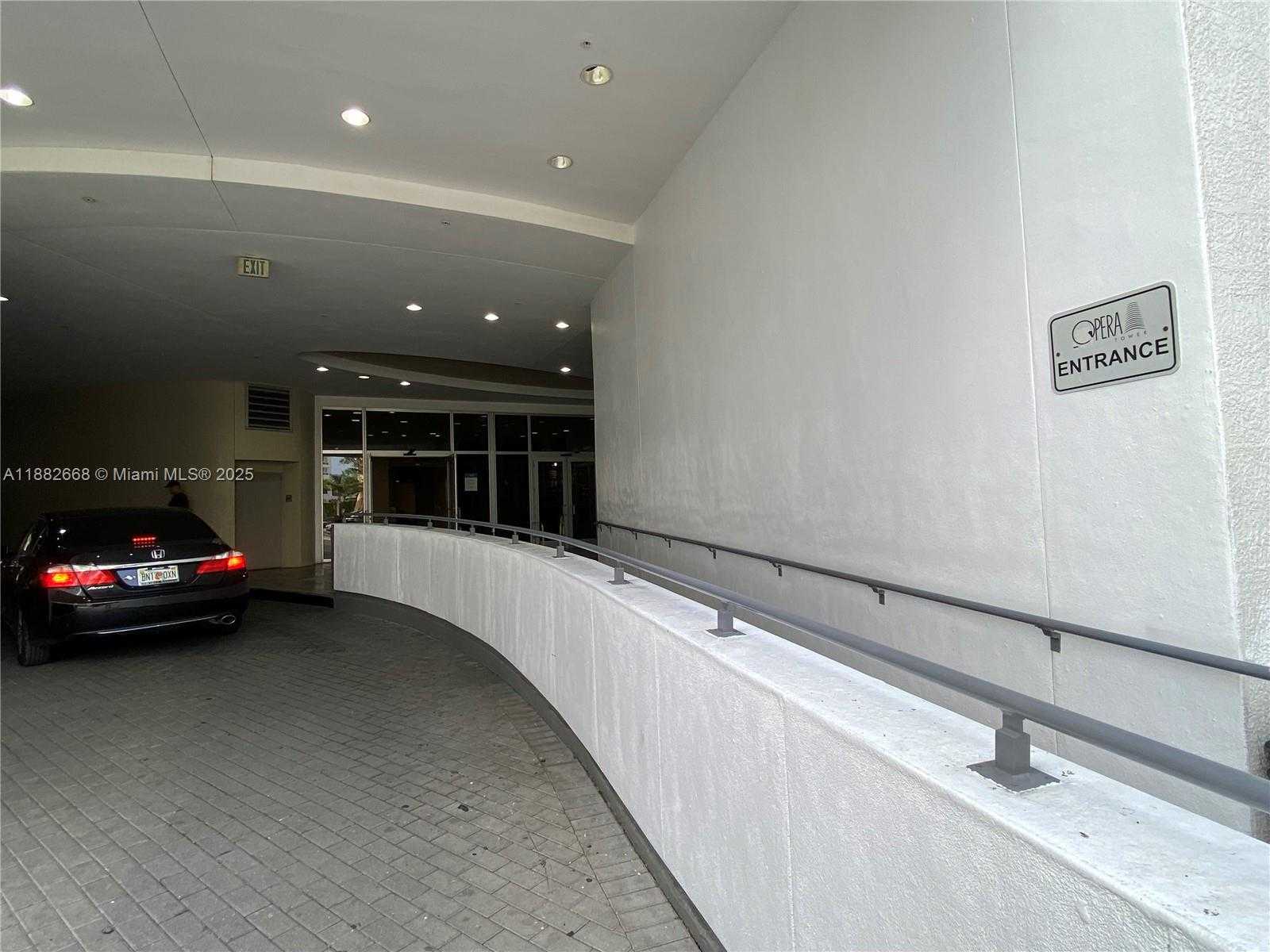Small Image of 1750 NORTH BAYSHORE DR #2707, Miami Number 2