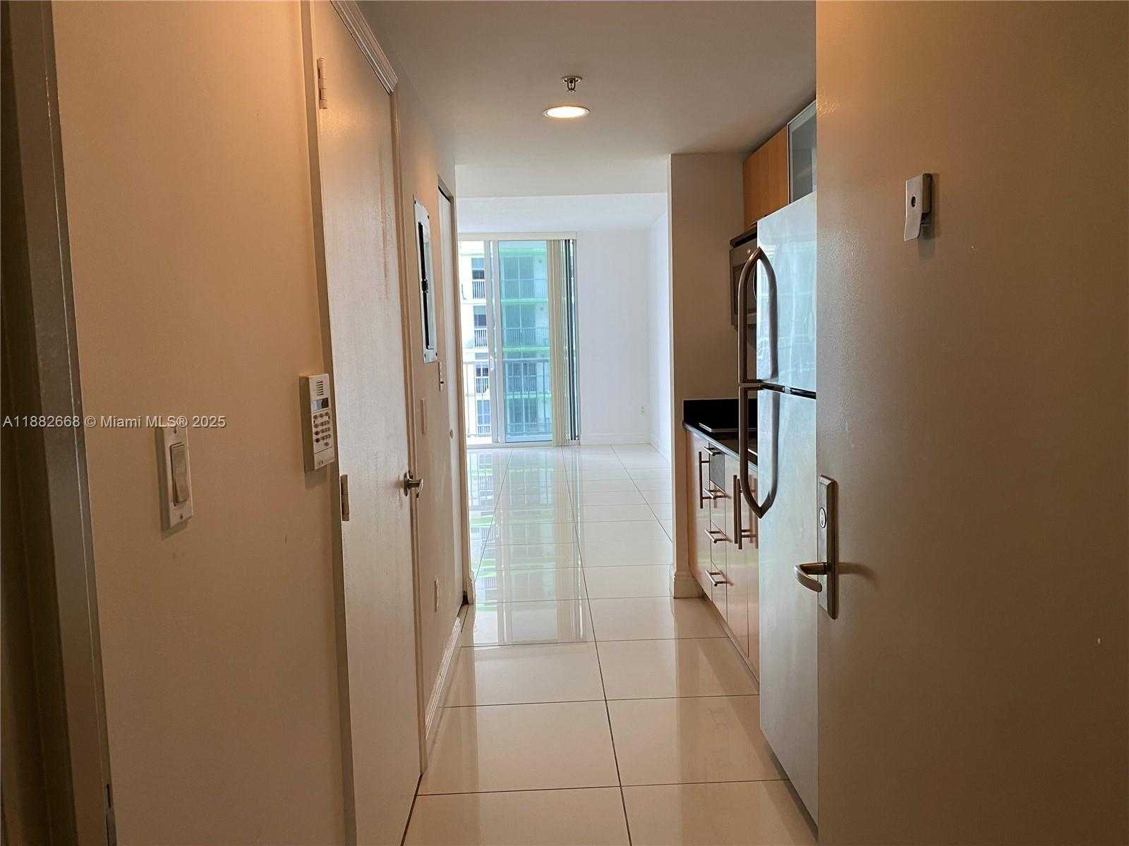 Small Image of 1750 NORTH BAYSHORE DR #2707, Miami Number 20
