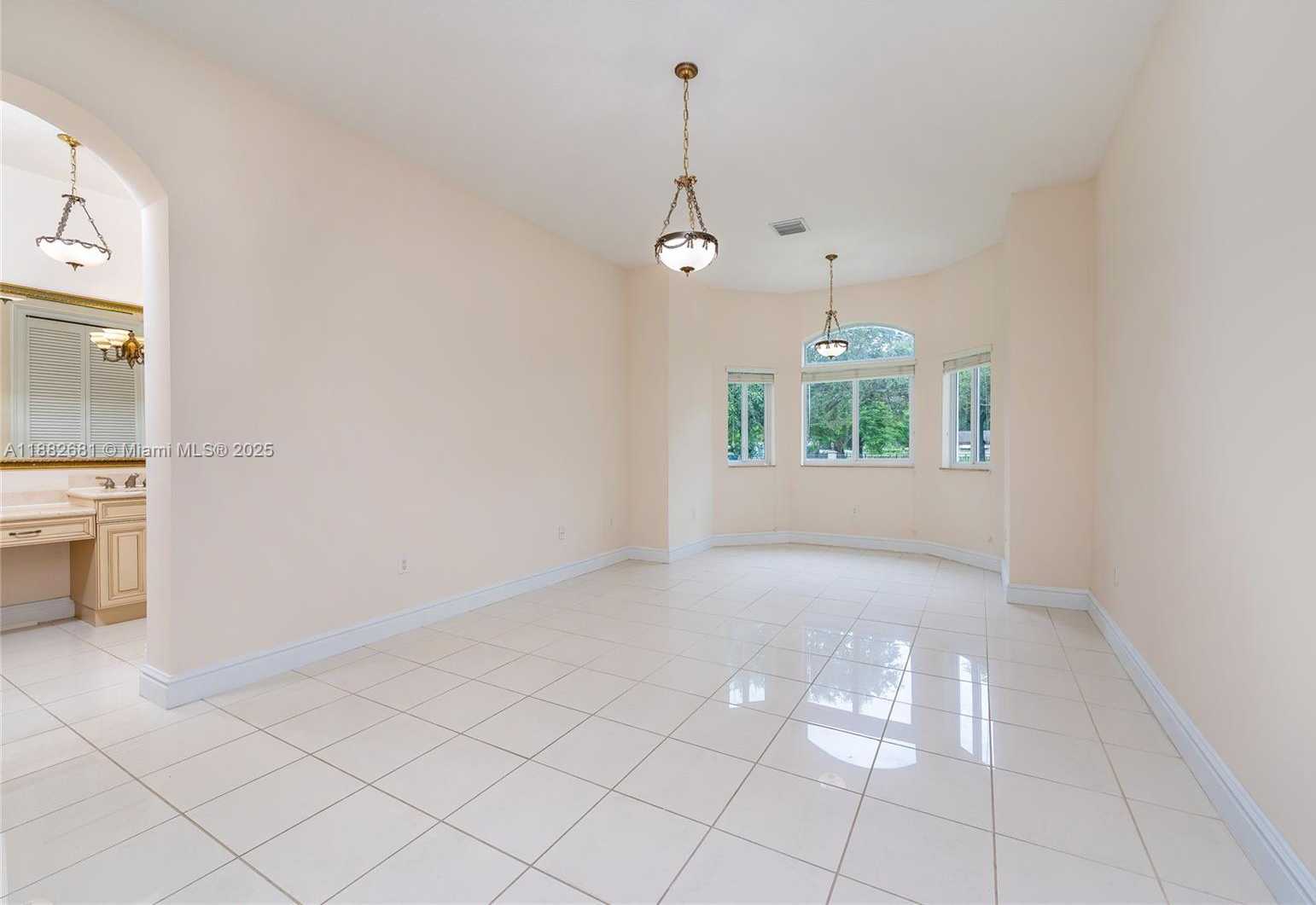Small Image of 9981 SOUTH WEST 70TH ST, Miami Number 14