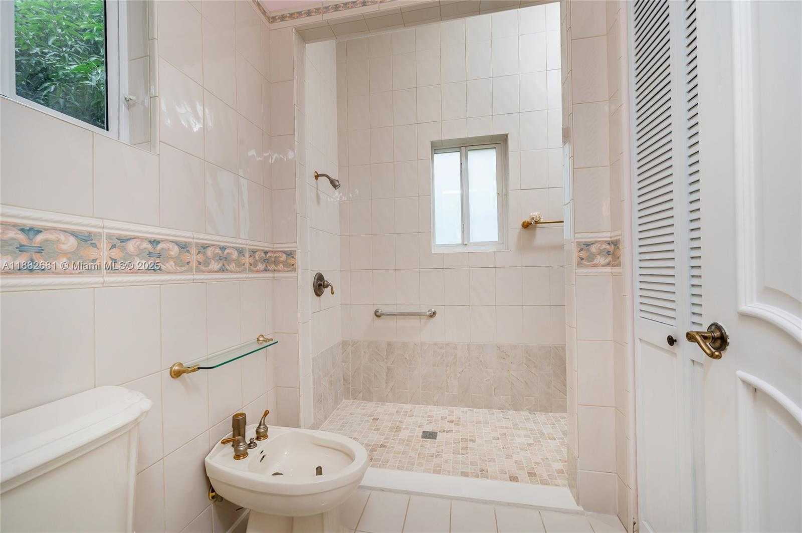 Small Image of 9981 SOUTH WEST 70TH ST, Miami Number 19