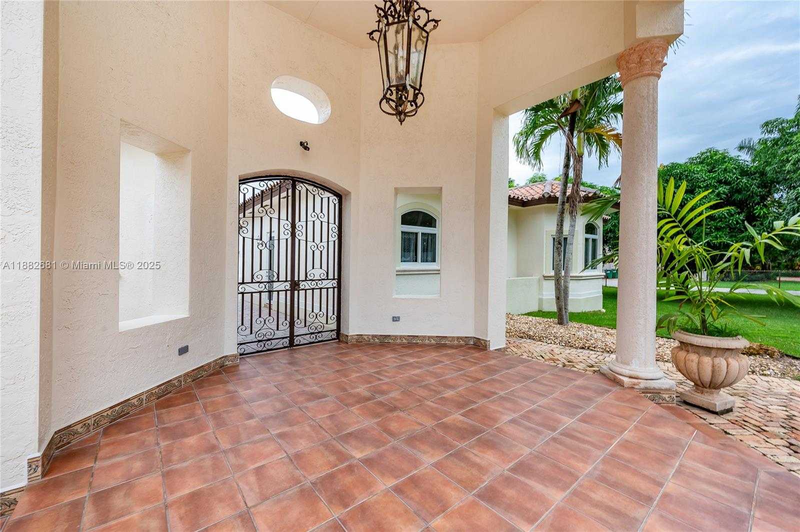 Small Image of 9981 SOUTH WEST 70TH ST, Miami Number 4
