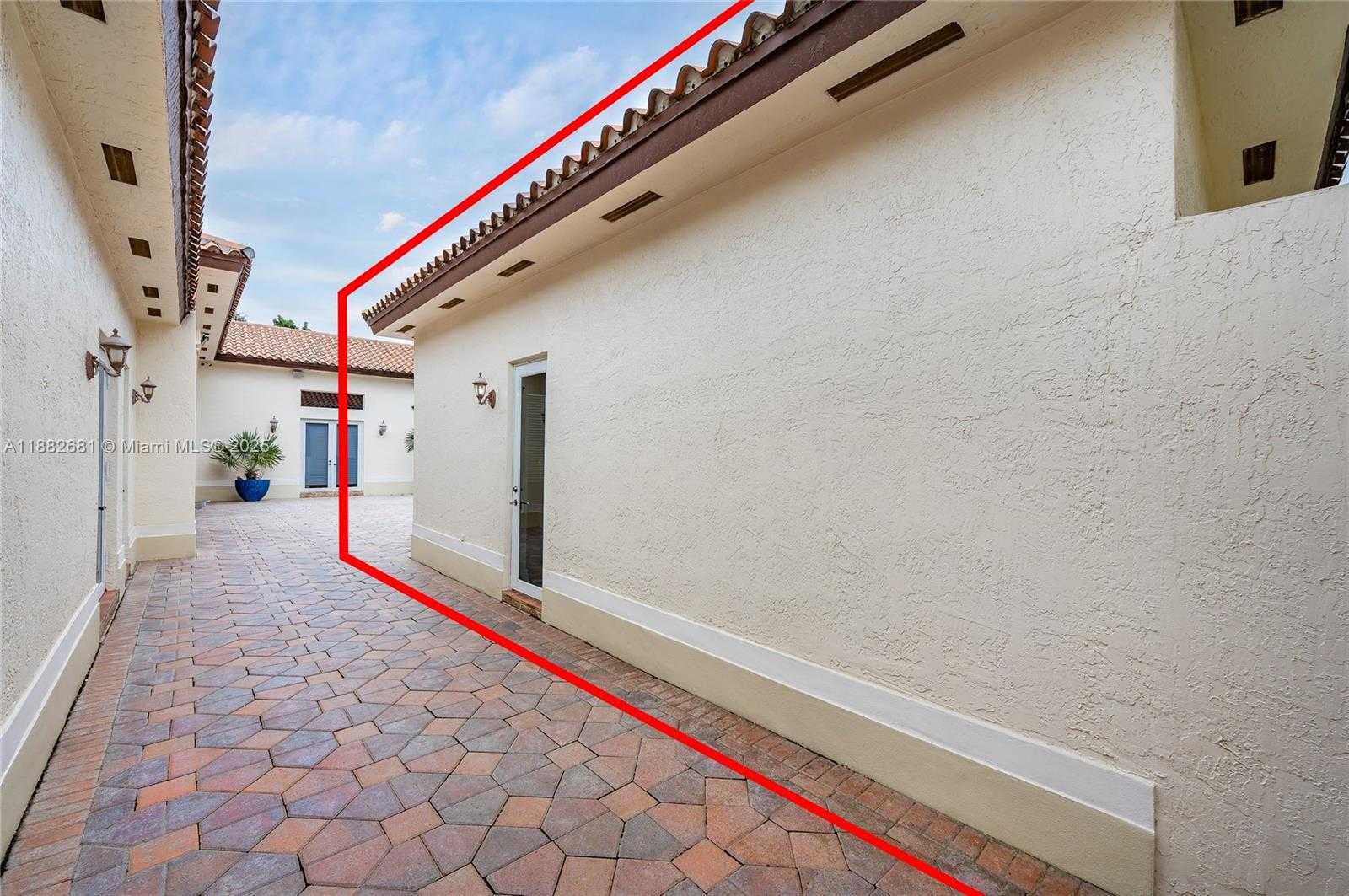 Small Image of 9981 SOUTH WEST 70TH ST, Miami Number 6
