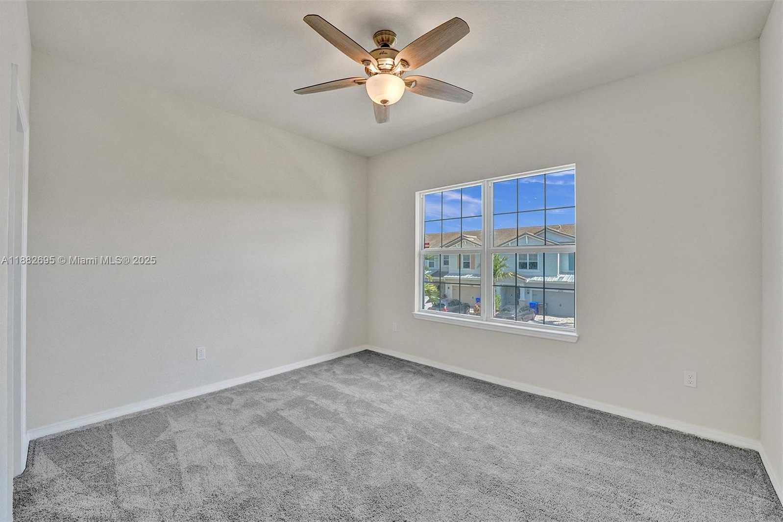 Small Image of 4764 EUCALYPTUS DR, Hollywood Number 33