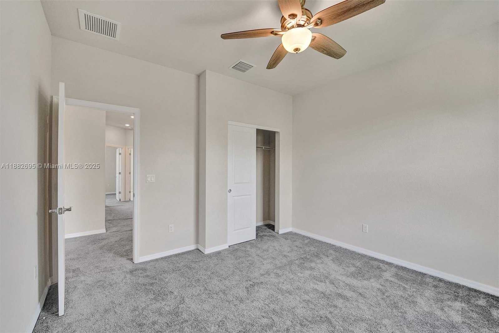 Small Image of 4764 EUCALYPTUS DR, Hollywood Number 38