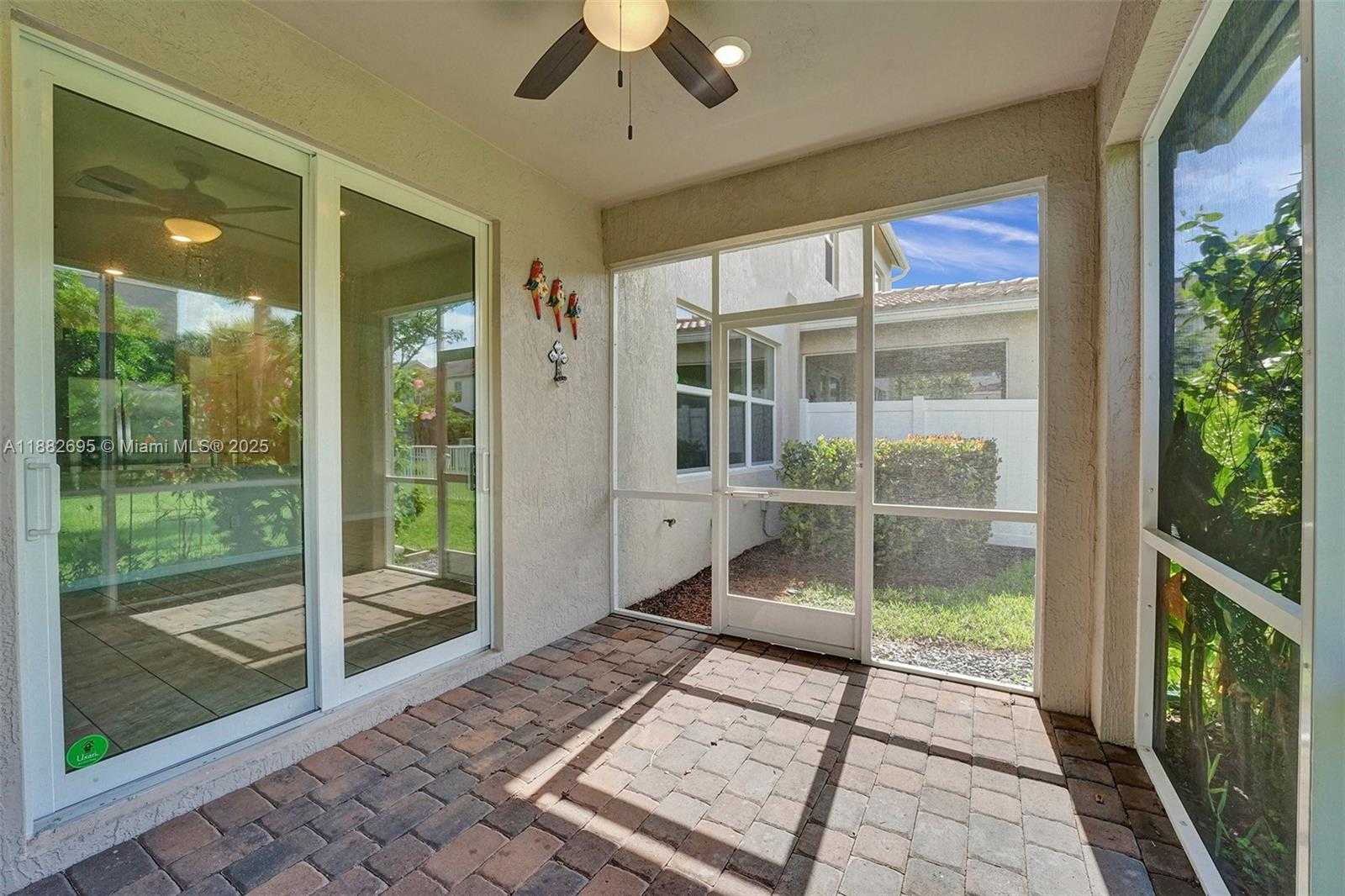 Small Image of 4764 EUCALYPTUS DR, Hollywood Number 58
