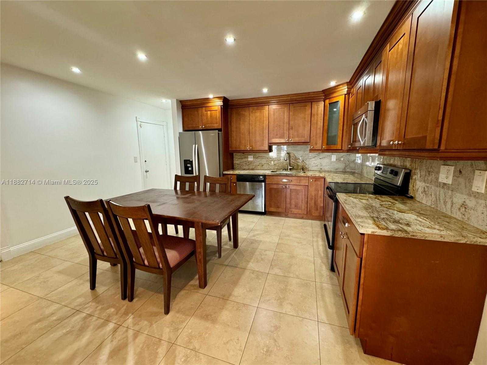 Small Image of 10768 NORTH KENDALL DR #H12, Miami Number 5