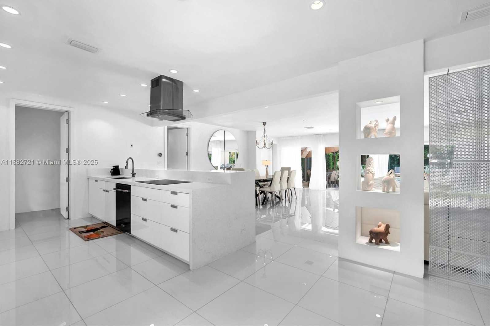 Small Image of 203 RIDGEWOOD RD #203, Coral Gables Number 12